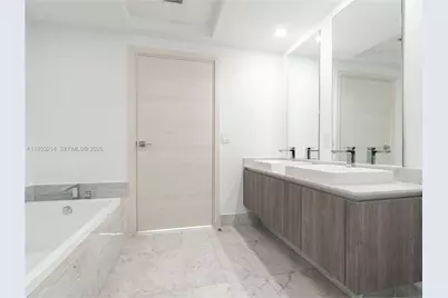 801 S Miami Ave #4709, Miami, FL 33130 - Photo 10