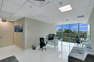 601 NE 36th St, Miami, FL 33137 - Photo 46