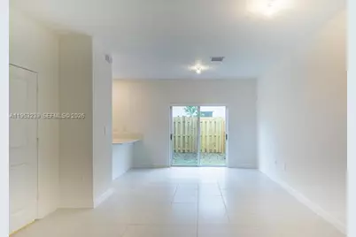 2683 SE 11th St, Homestead, FL 33035 - Photo 2