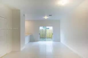 2683 SE 11th St, Homestead, FL 33035 - Photo 2