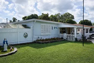 480 NE 109th St, Miami, FL 33161 - Photo 2