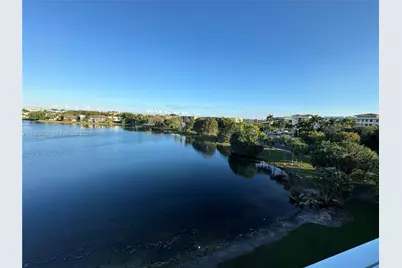 9351 Fontainebleau Blvd #B418, Miami, FL 33172 - Photo 16