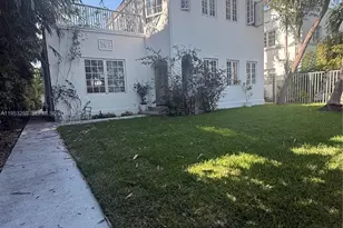 912 Euclid Ave, Miami Beach, FL 33139 - Photo 1