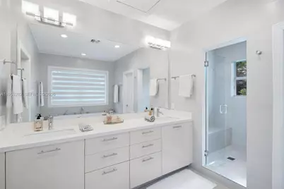 164 W Mashta Dr, Key Biscayne, FL 33149 - Photo 20