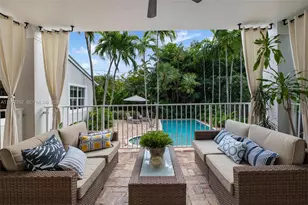 164 W Mashta Dr, Key Biscayne, FL 33149 - Photo 4