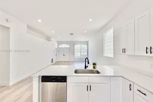 13034 Sheridan Terrace, Wellington, FL 33414 - Photo 6