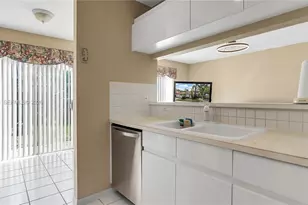 15486 SW 147th St, Miami, FL 33196 - Photo 12