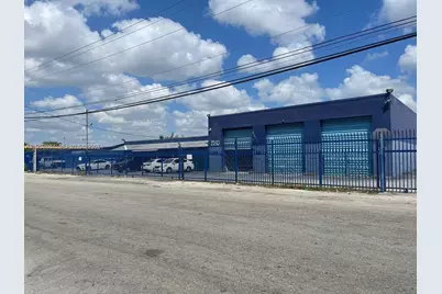 3235 NW 41st St, Miami, FL 33142 - Photo 2