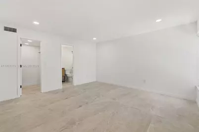 1245 West Ave #404, Miami Beach, FL 33139 - Photo 12