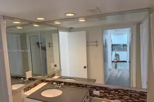 1470 NE 123rd St, North Miami, FL 33161 - Photo 18