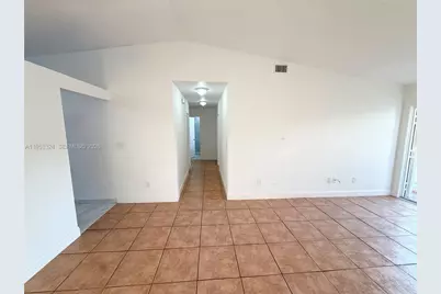 8265 NW 186th St #906, Hialeah, FL 33015 - Photo 10