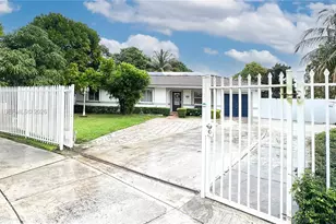 17505 SW 108th Ct, Miami, FL 33157 - Photo 1