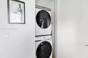 15901 Collins Ave, Sunny Isles Beach, FL 33160 - Photo 12