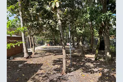 1455 NW 112th St, Miami, FL 33167 - Photo 20