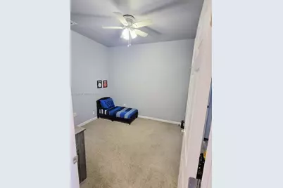 8306 Santa Monica Ave, Tamarac, FL 33321 - Photo 10