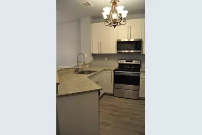 8306 Santa Monica Ave, Tamarac, FL 33321 - Photo 6