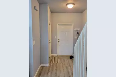 8306 Santa Monica Ave, Tamarac, FL 33321 - Photo 4