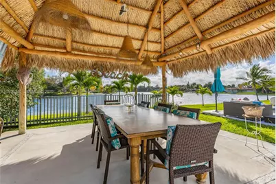 6830 Winged Foot Dr, Hialeah, FL 33015 - Photo 16