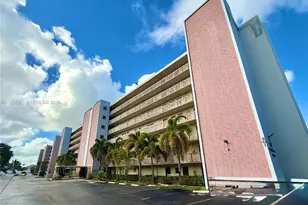 901 NE 14th Ave, Hallandale Beach, FL 33009 - Photo 14