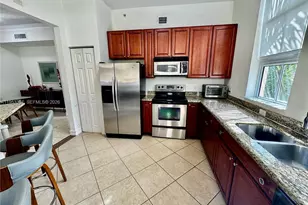 3001 NE 185th St, Aventura, FL 33180 - Photo 4