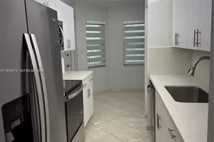 1200 SW 124th Terrace, Pembroke Pines, FL 33027 - Photo 4