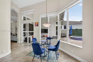 307 Charroux Dr, Palm Beach Gardens, FL 33410 - Photo 18