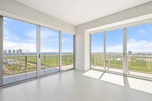 16385 Biscayne Blvd, North Miami Beach, FL 33160 - Photo 10