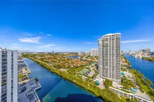 20515 E Country Club Dr, Aventura, FL 33180 - Photo 24