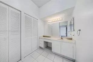 20515 E Country Club Dr, Aventura, FL 33180 - Photo 12