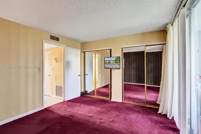 9081 Sunrise Lakes Blvd #107, Sunrise, FL 33322 - Photo 18