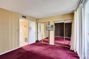 9081 Sunrise Lakes Blvd, Sunrise, FL 33322 - Photo 18