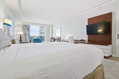 18001 Collins Ave #1111, Sunny Isles Beach, FL 33160 - Photo 12
