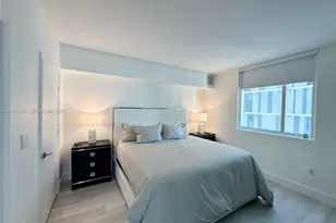 55 SE 6th St, Miami, FL 33131 - Photo 12