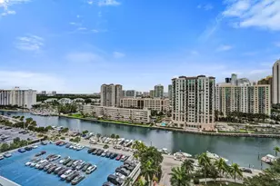 100 Bayview Dr, Sunny Isles Beach, FL 33160 - Photo 36