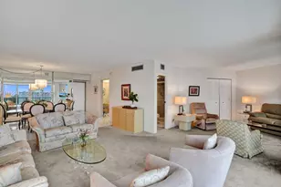 100 Bayview Dr, Sunny Isles Beach, FL 33160 - Photo 14