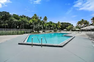 100 Bayview Dr, Sunny Isles Beach, FL 33160 - Photo 22