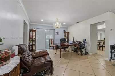 7630 Embassy Blvd, Miramar, FL 33023 - Photo 12