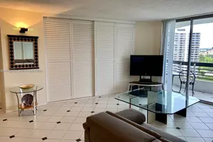 3530 Mystic Pointe Dr, Aventura, FL 33180 - Photo 4