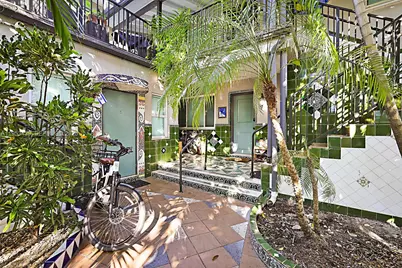 8200 Byron Ave #2, Miami Beach, FL 33141 - Photo 4