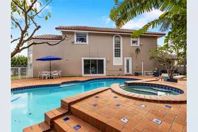 10465 NW 46th St, Doral, FL 33178 - Photo 36