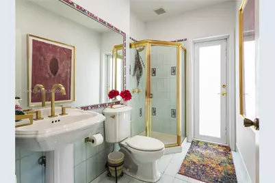 10465 NW 46th St, Doral, FL 33178 - Photo 22