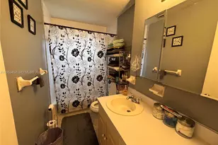 1600 W 32nd St, Riviera Beach, FL 33404 - Photo 12