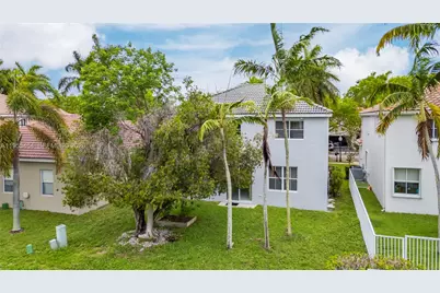 1042 Bluewood Ter #1042, Weston, FL 33327 - Photo 28