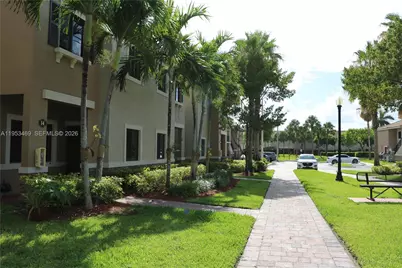 22501 SW 88th Pl #10-25, Cutler Bay, FL 33190 - Photo 2