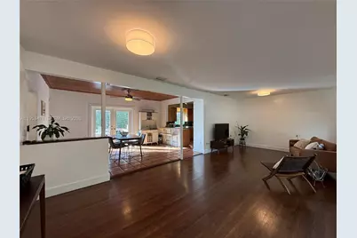 2728 Kirk St, Miami, FL 33133 - Photo 2