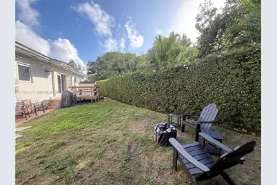 2728 Kirk St, Miami, FL 33133 - Photo 14