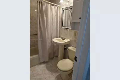 3860 E 9th Ln #3860, Hialeah, FL 33013 - Photo 12