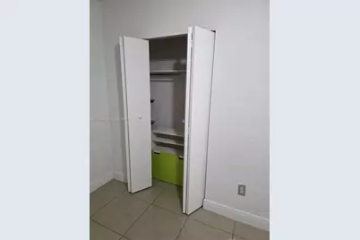 3860 E 9th Ln #3860, Hialeah, FL 33013 - Photo 20