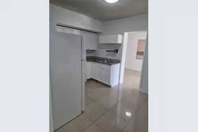 3860 E 9th Ln #3860, Hialeah, FL 33013 - Photo 8