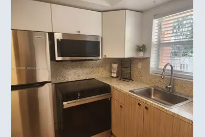 100 SE 6th Ave #107, Pompano Beach, FL 33060 - Photo 14